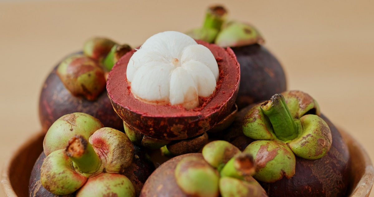 6 Benefits of Mangosteen for Health and Beauty