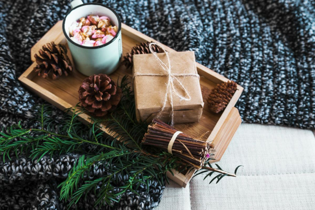 Top 6 Products to Include in a Christmas Basket for Employees