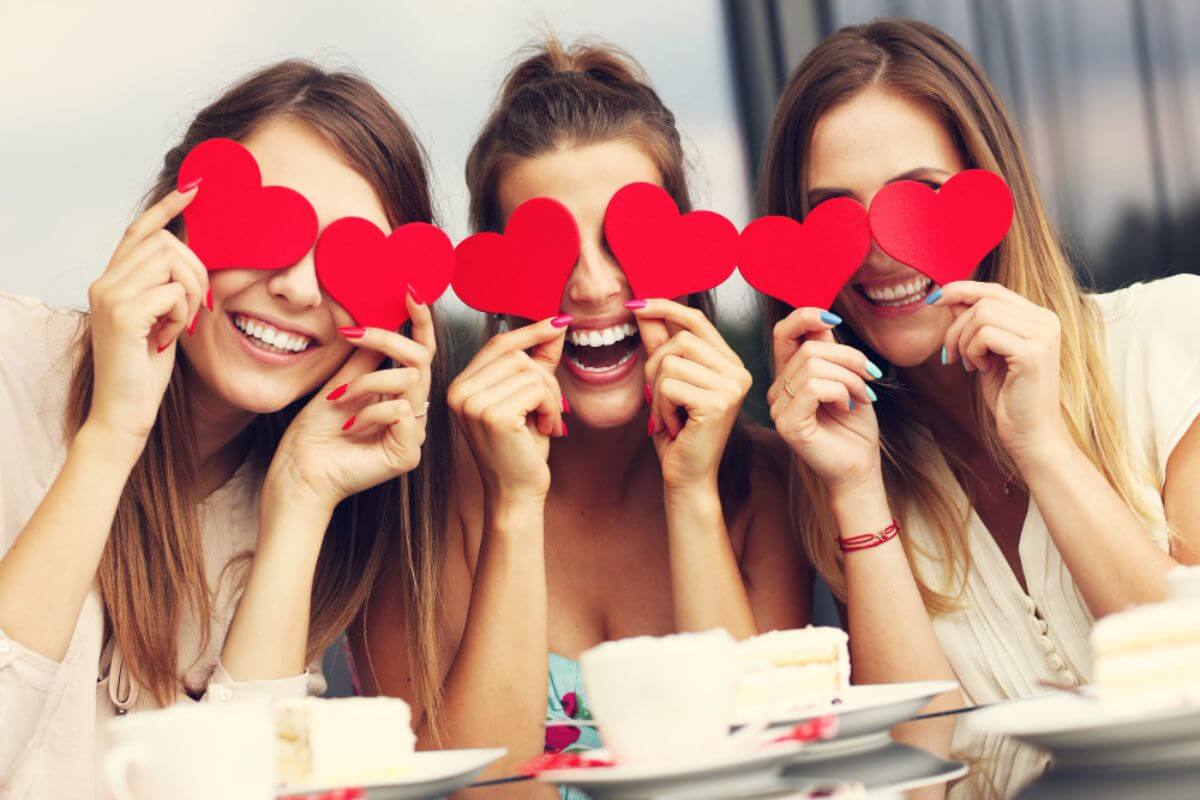 Top Valentine’s Gifts for Your Girl Friends
