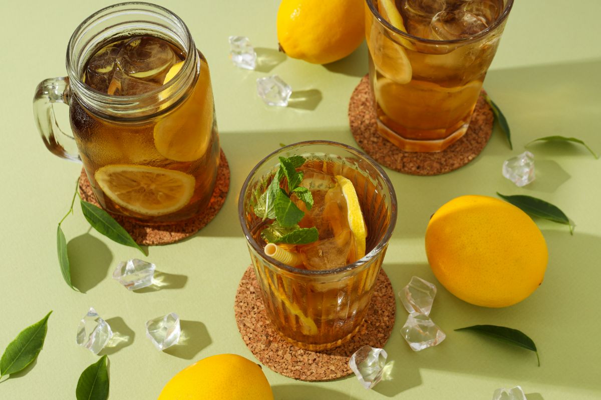 Why Choose UVA Iced Tea over Traditional Sugary Drinks?